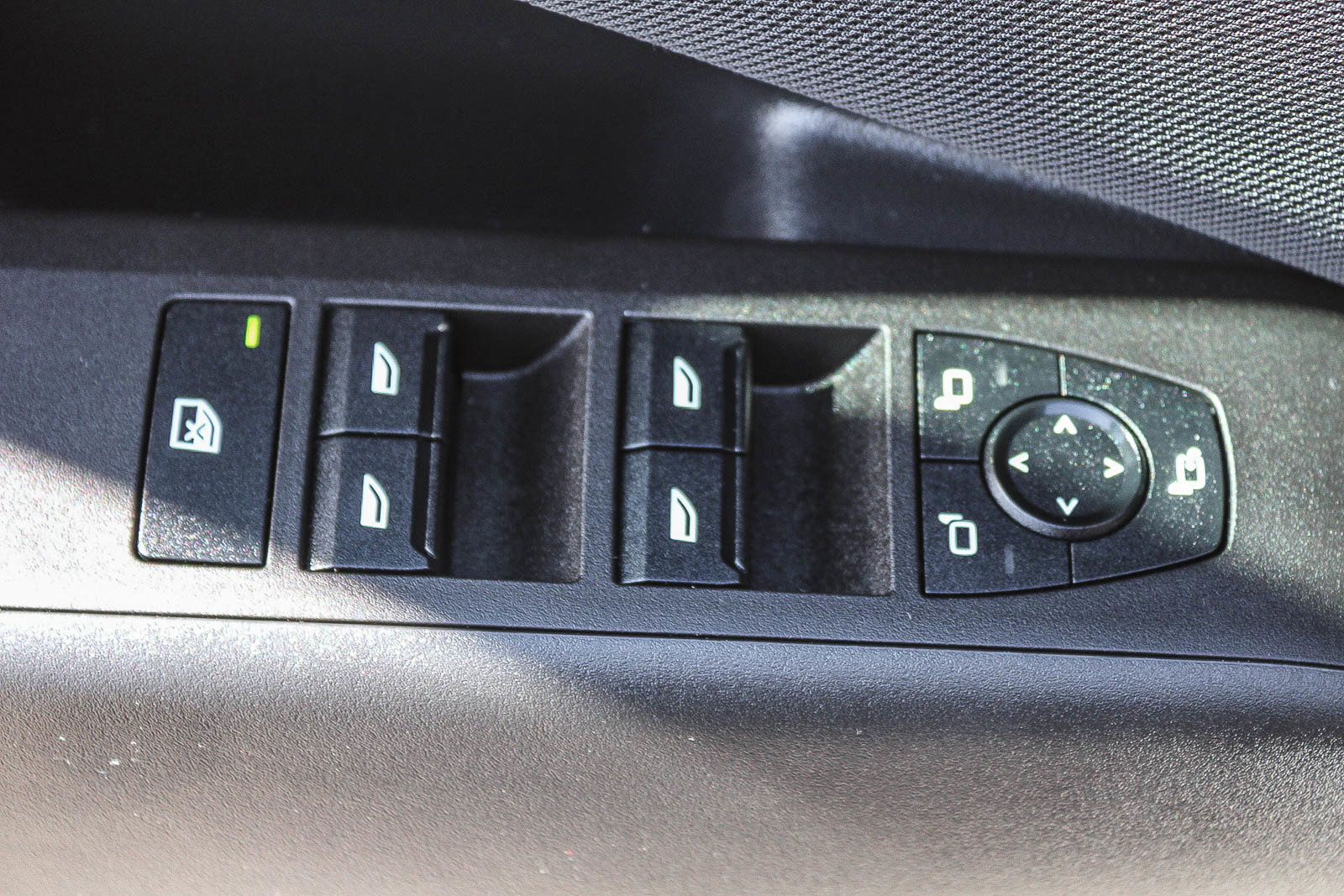 Certified 2025 BMW X3 xDrive30i w/ Convenience Package image 20