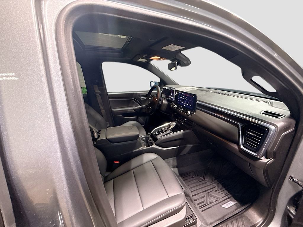 Used 2024 GMC Canyon Elevation w/ Elevation Premium Package image 28