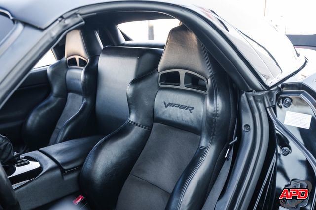 Used 2004 Dodge Viper SRT-10 image 25