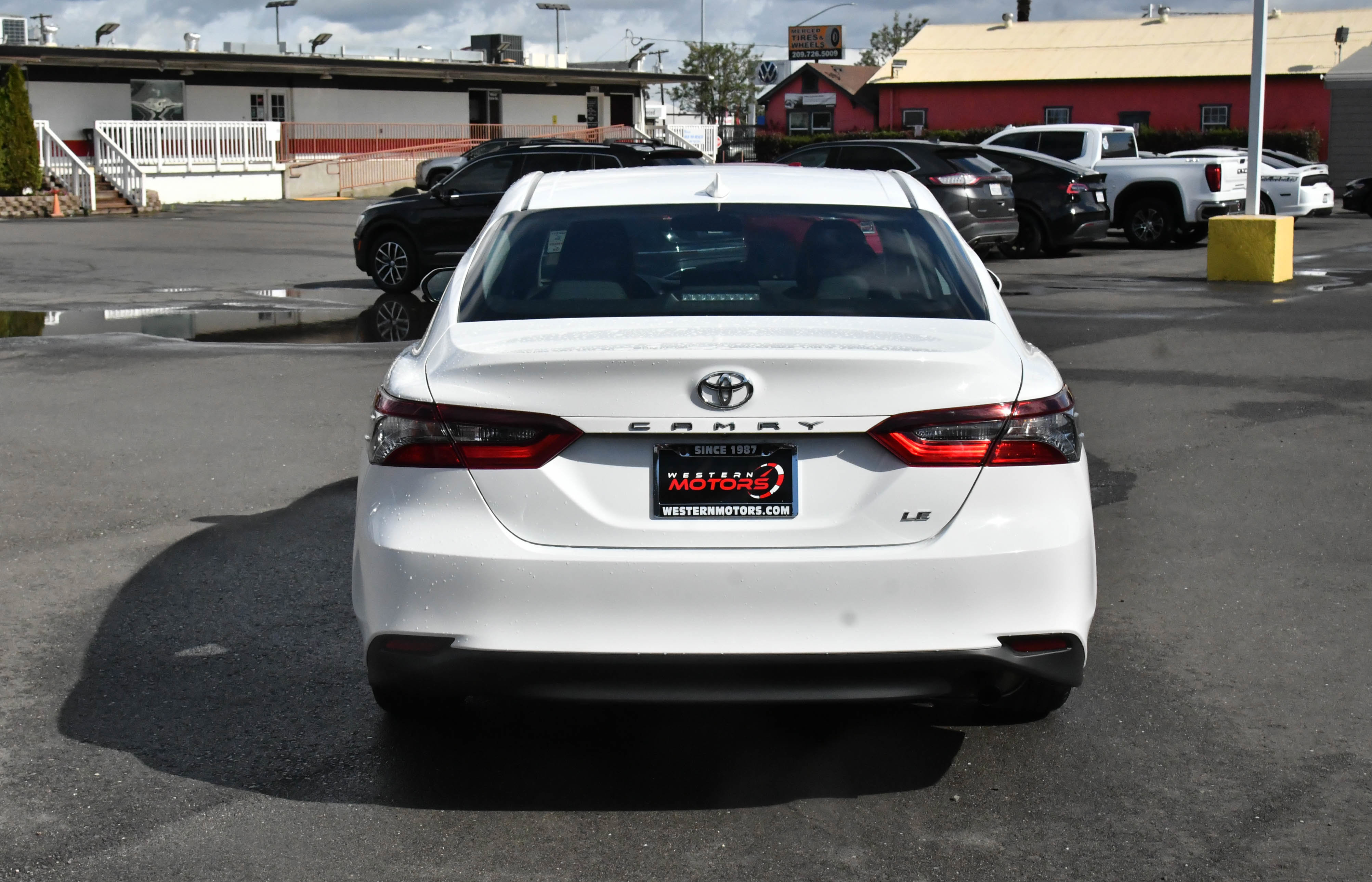 Used 2024 Toyota Camry LE image 7