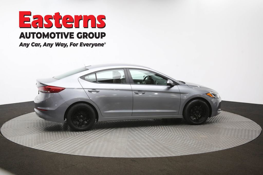 Used 2017 Hyundai Elantra SE w/ Cargo Package image 40