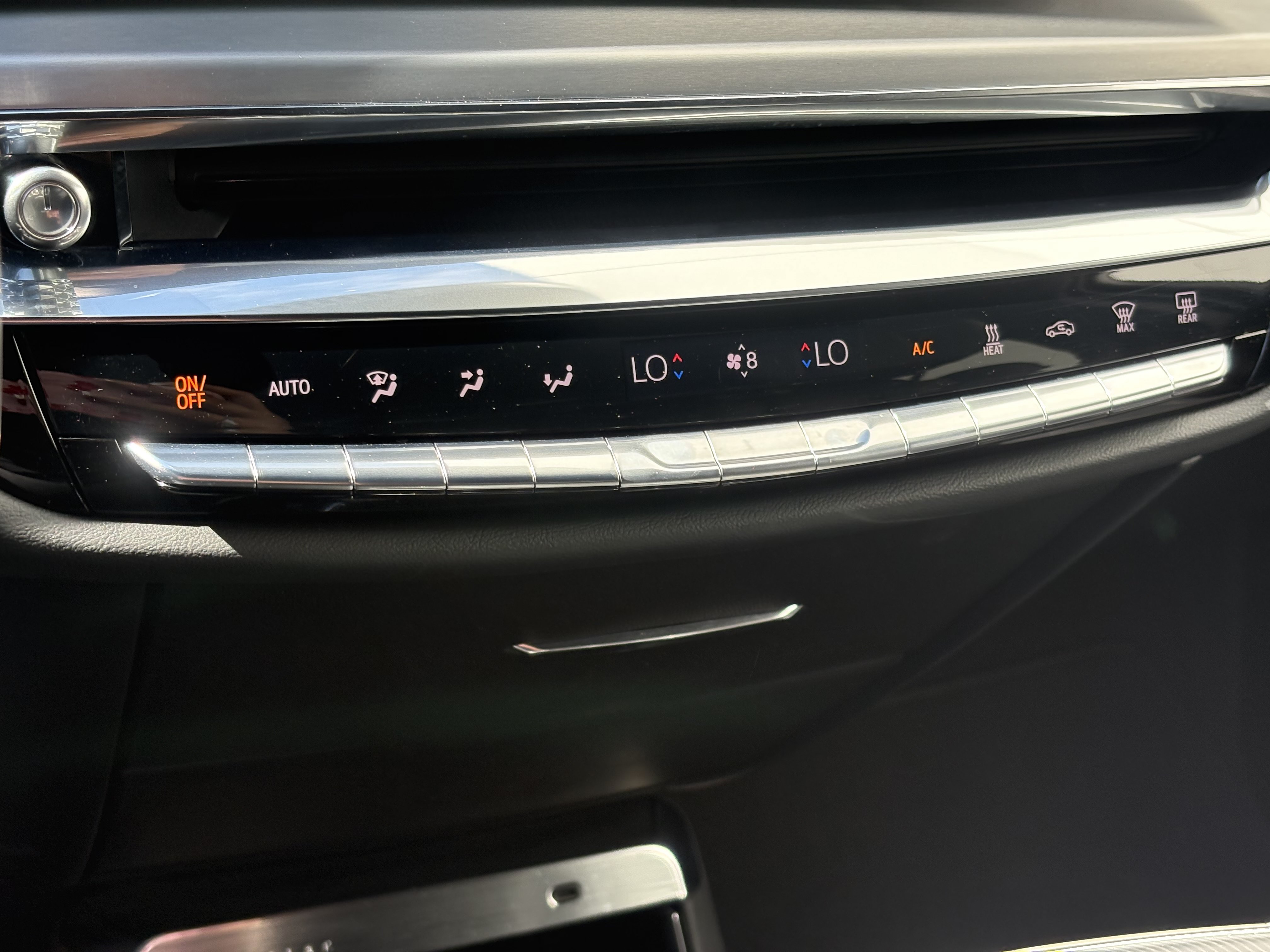 Used 2024 Cadillac Lyriq Sport AWD/4WD image 24