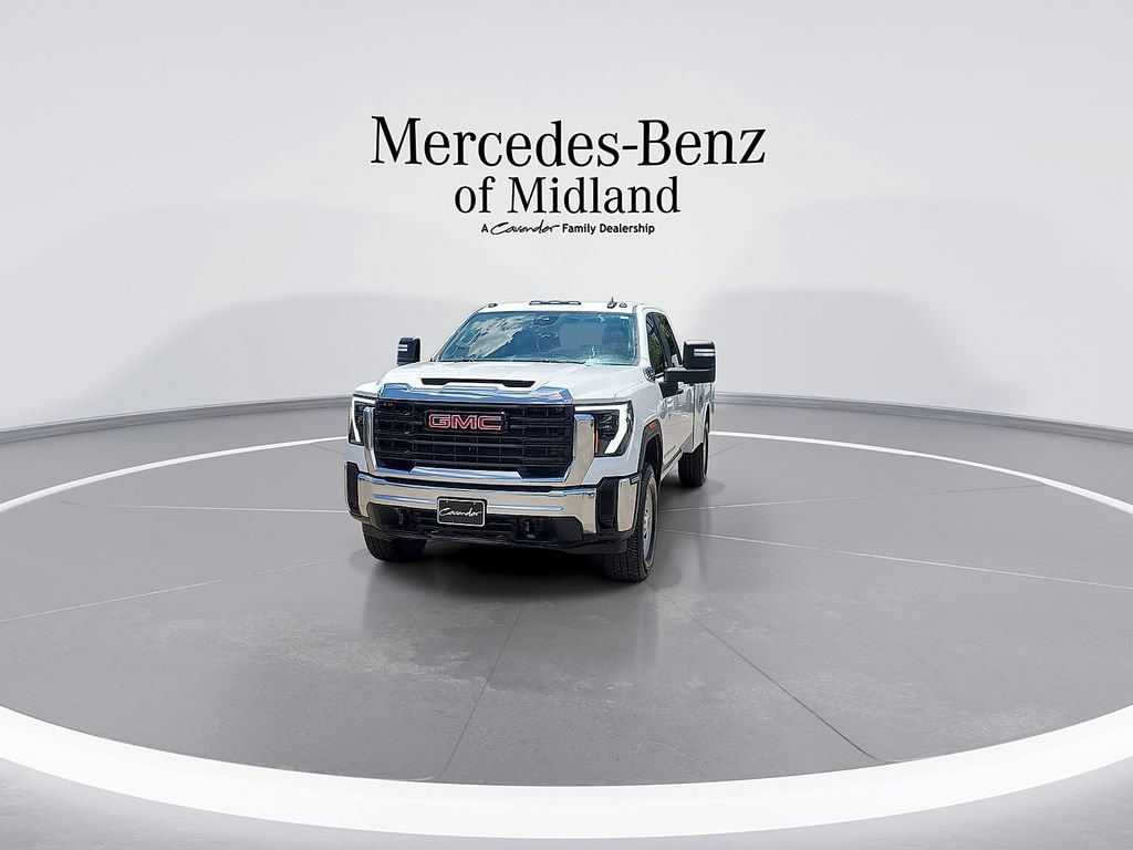 Used 2024 GMC Sierra 3500 Pro w/ Convenience Package AWD/4WD image 4