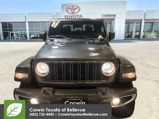 Used 2025 Jeep Gladiator Sport image 8