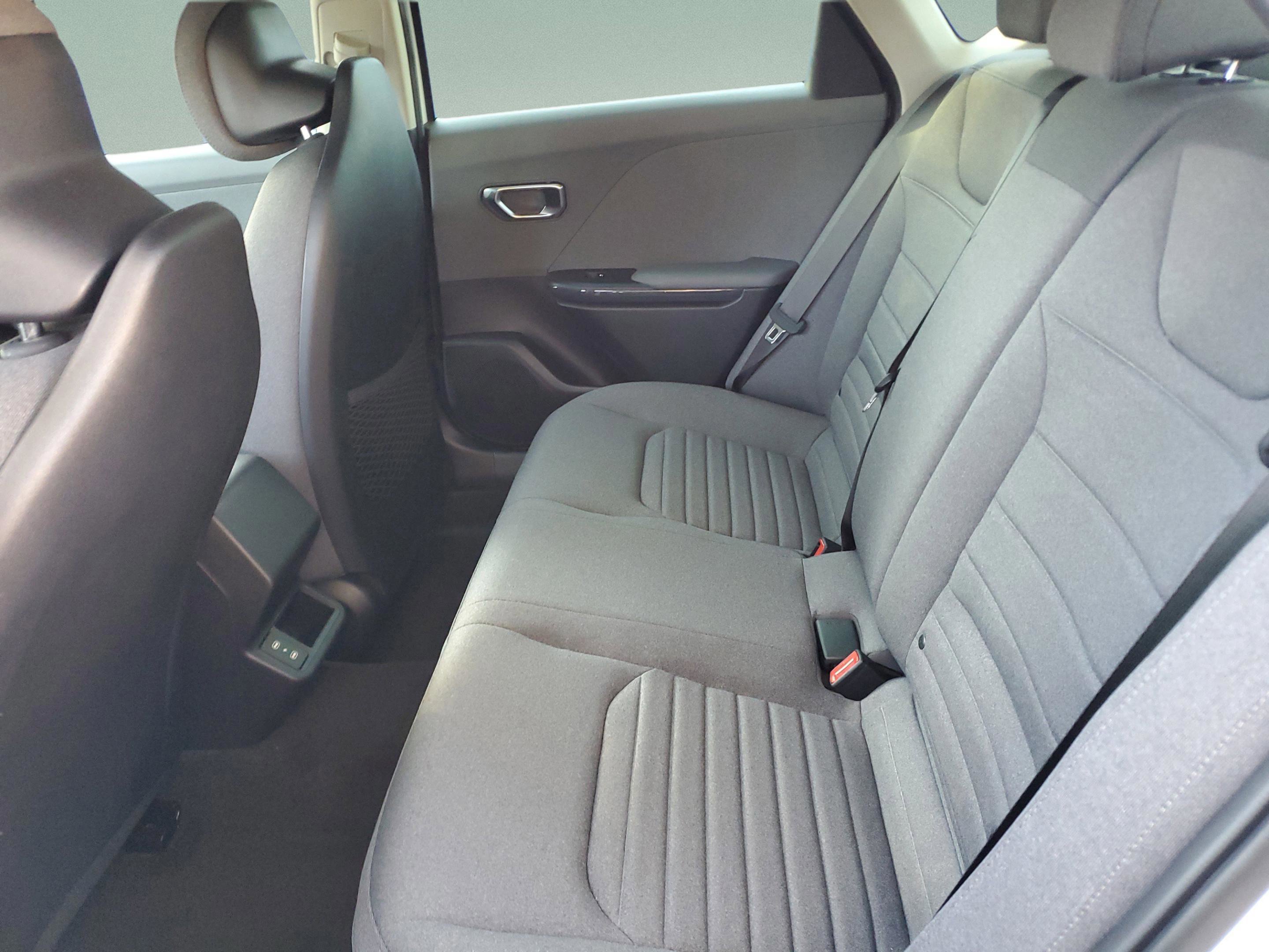 New 2025 Kia K4 EX image 27