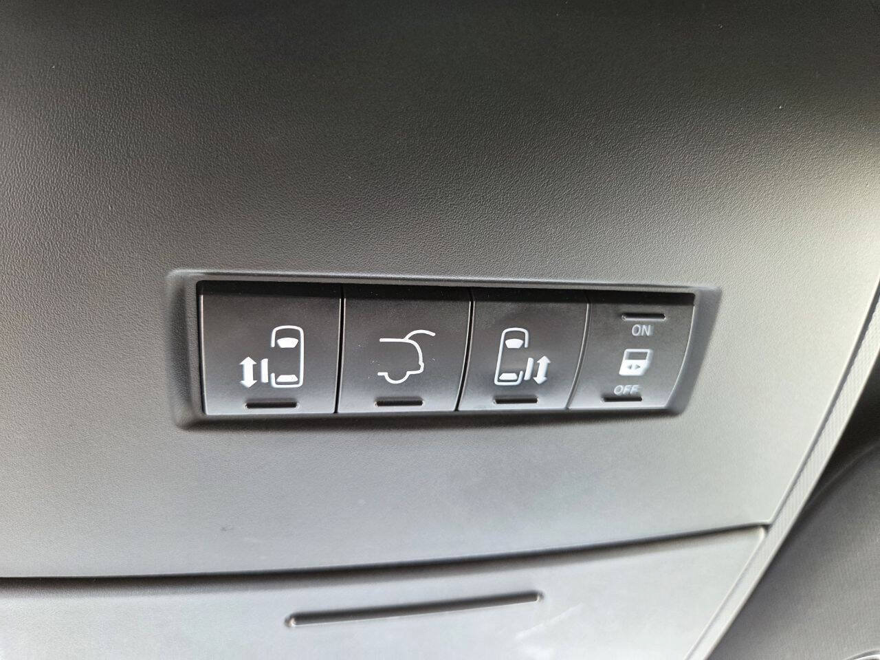 Used 2020 Dodge Grand Caravan GT FWD image 32