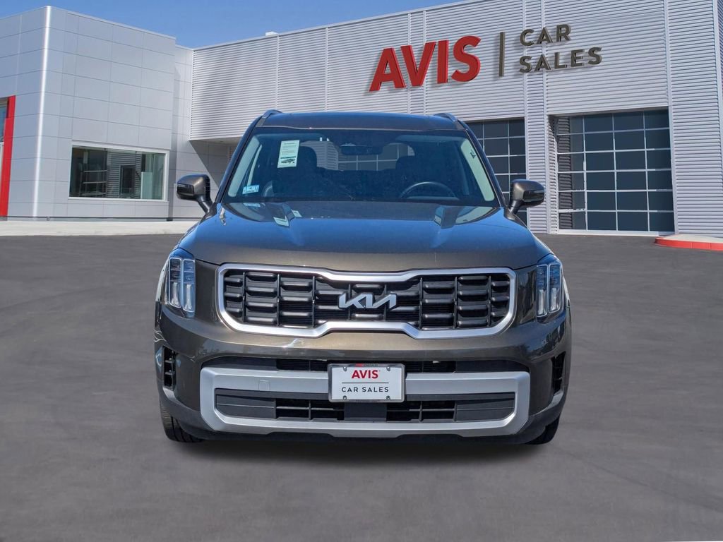 Used 2025 Kia Telluride S AWD/4WD image 2