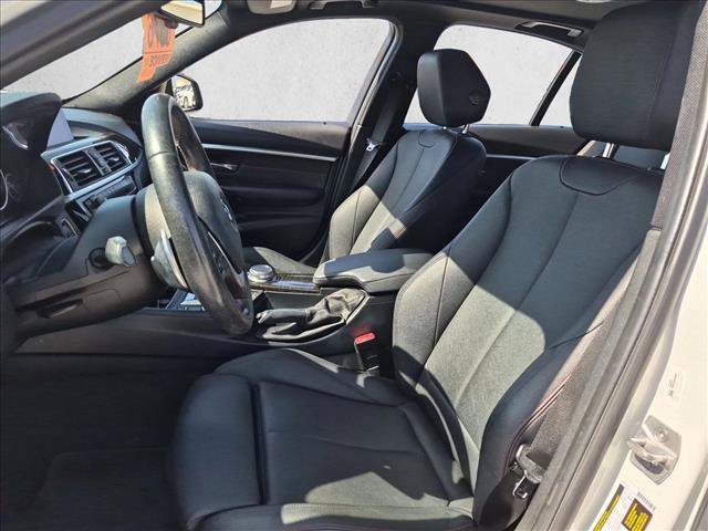 Used 2018 BMW 330e RWD image 12
