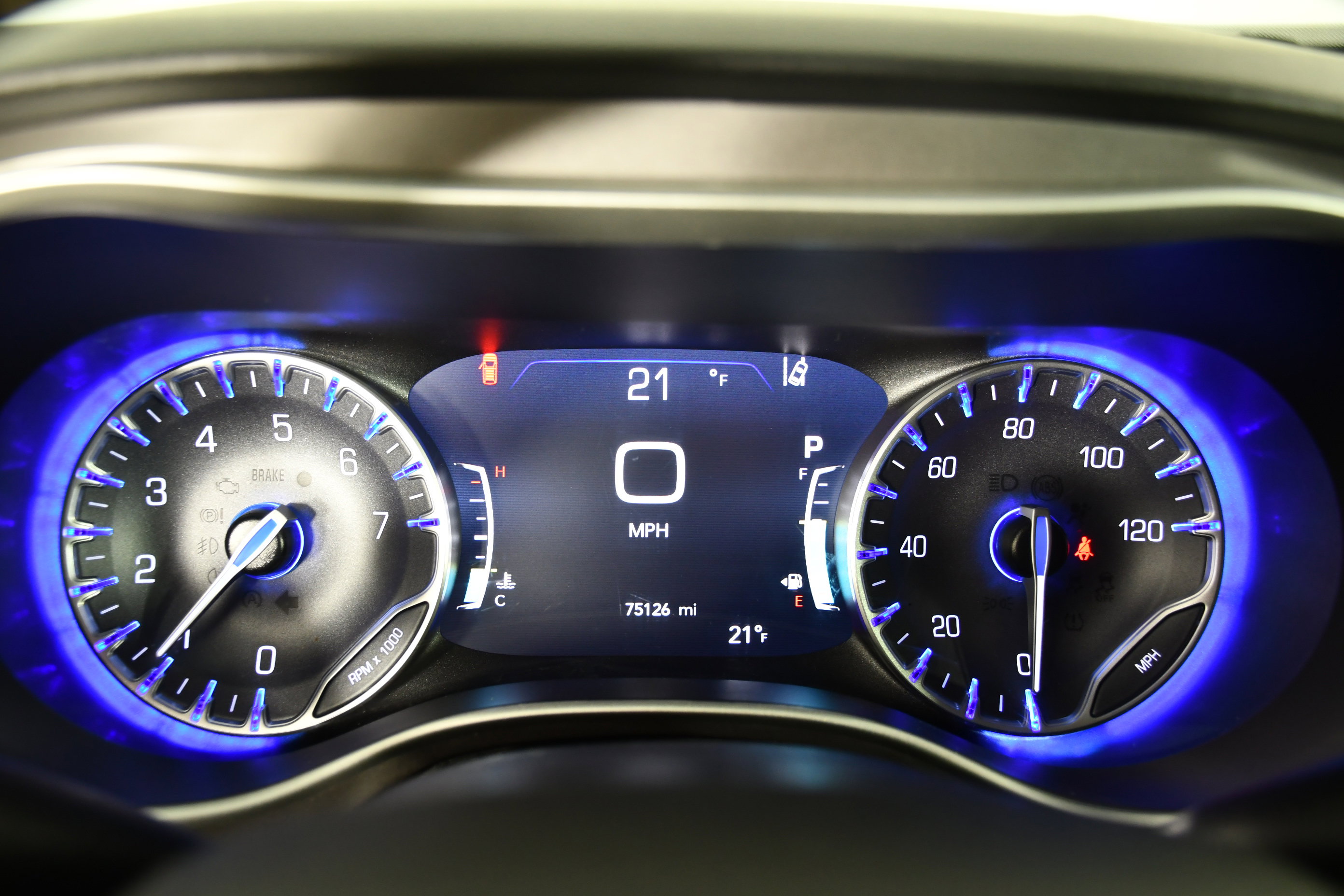 Used 2023 Chrysler Pacifica Touring-L image 19