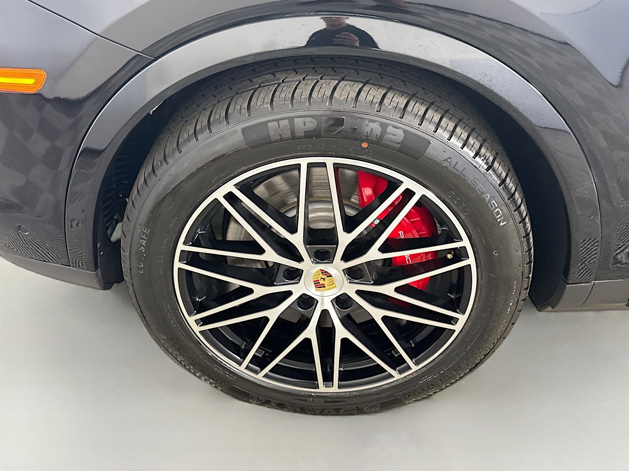 Used 2024 Porsche Cayenne S image 38