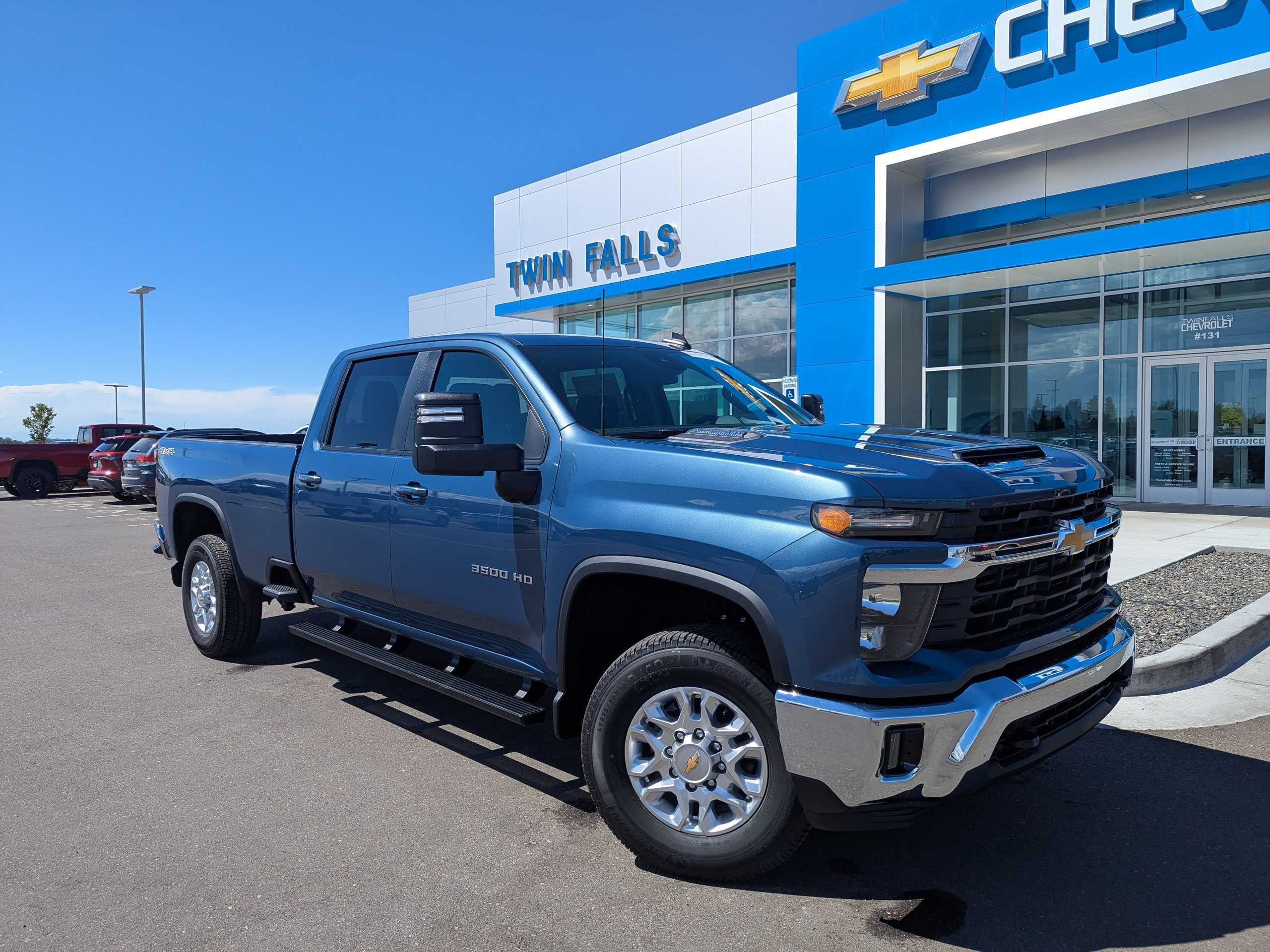 New 2026 Chevrolet Silverado 3500 LT AWD/4WD image 1