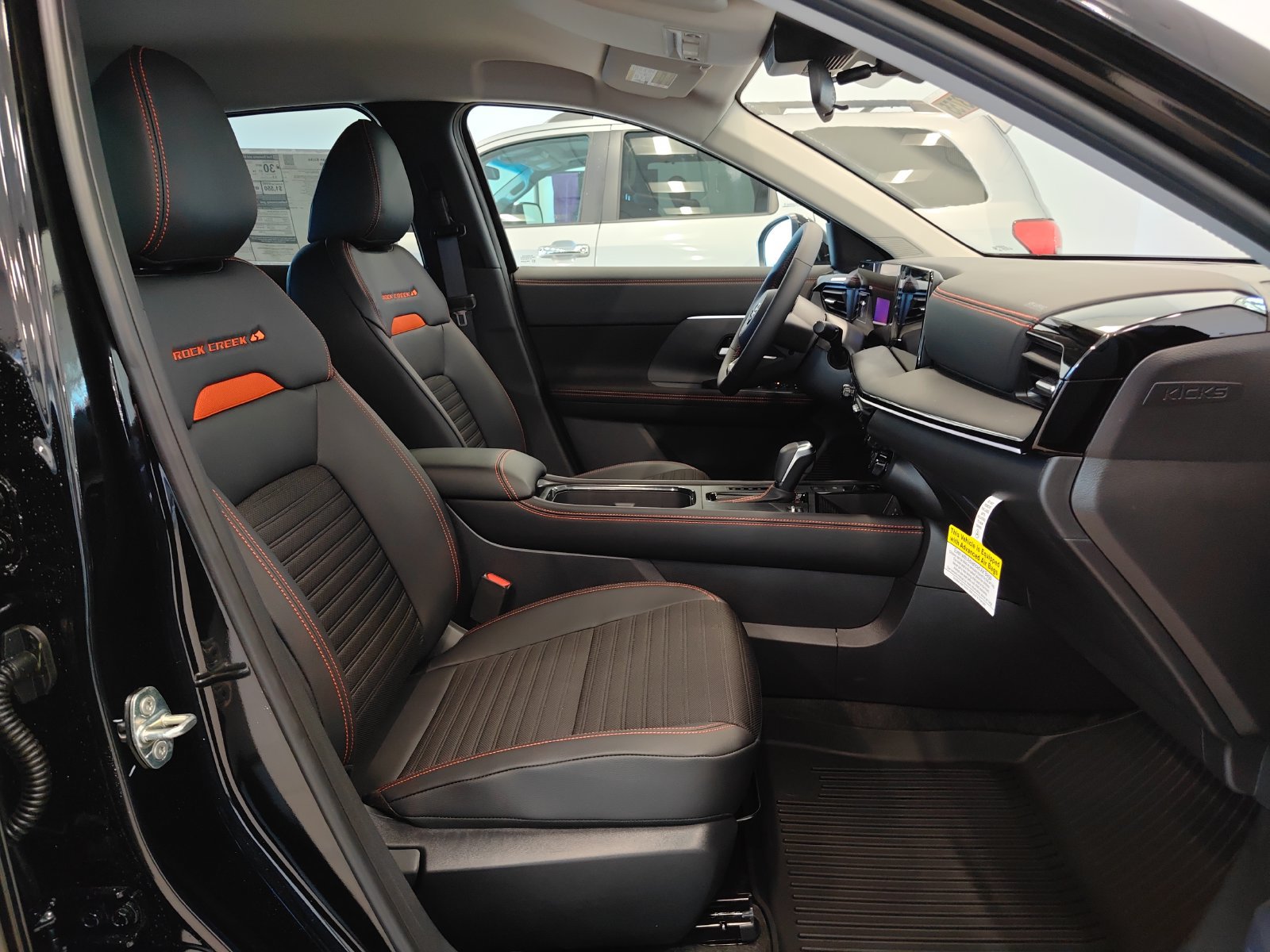 New 2027 Nissan Kicks SV AWD/4WD image 16