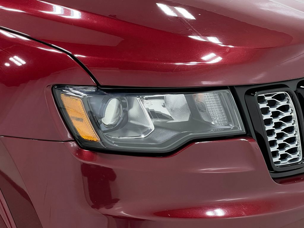 Used 2019 Jeep Grand Cherokee Altitude image 34
