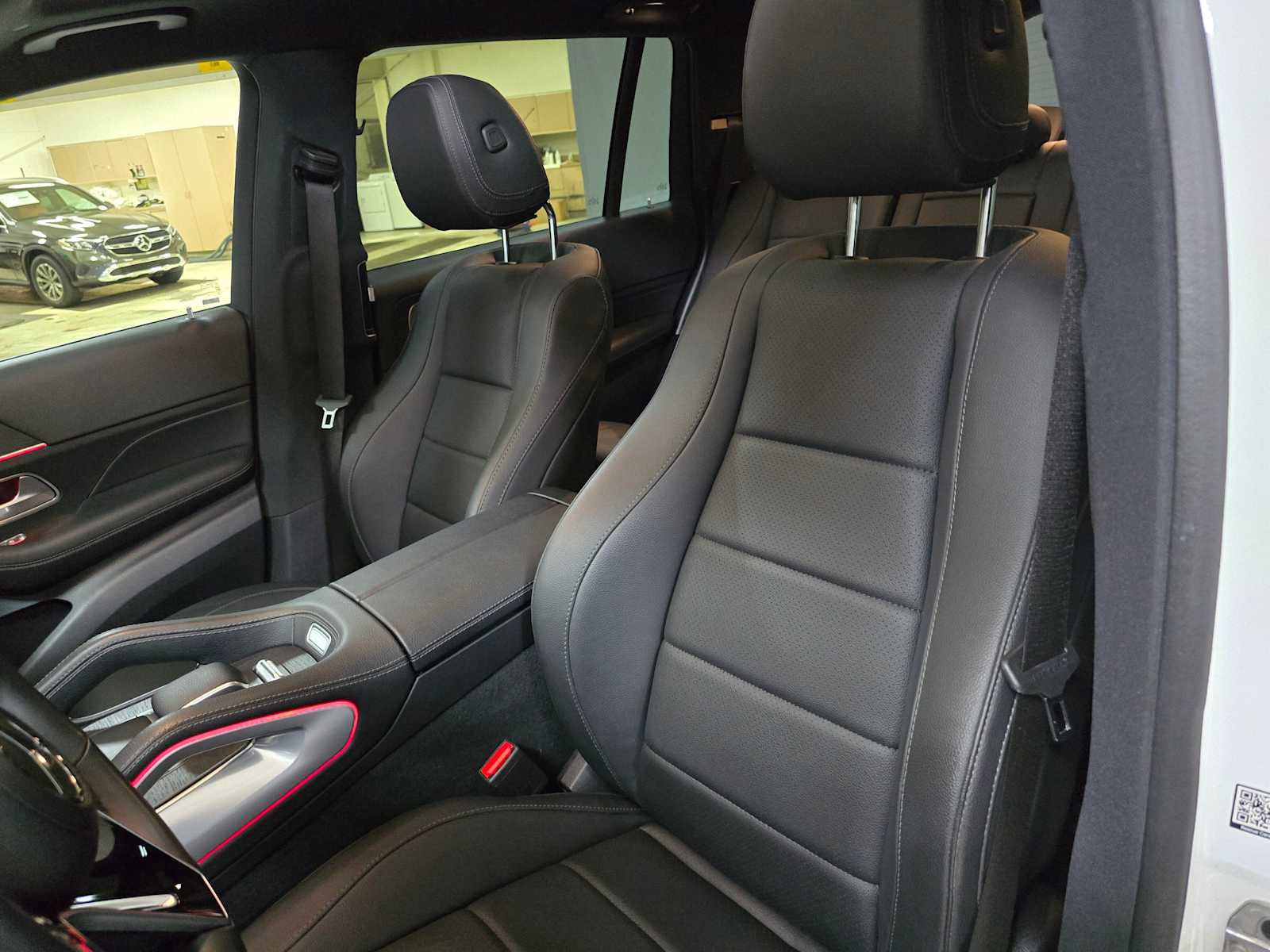 Used 2024 Mercedes-Benz GLS 450 4MATIC image 22