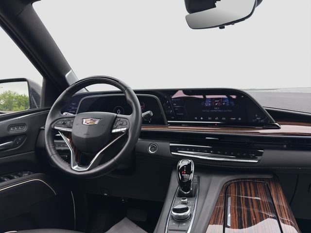 Used 2024 Cadillac Escalade Premium Luxury w/ Performance Package AWD/4WD image 14