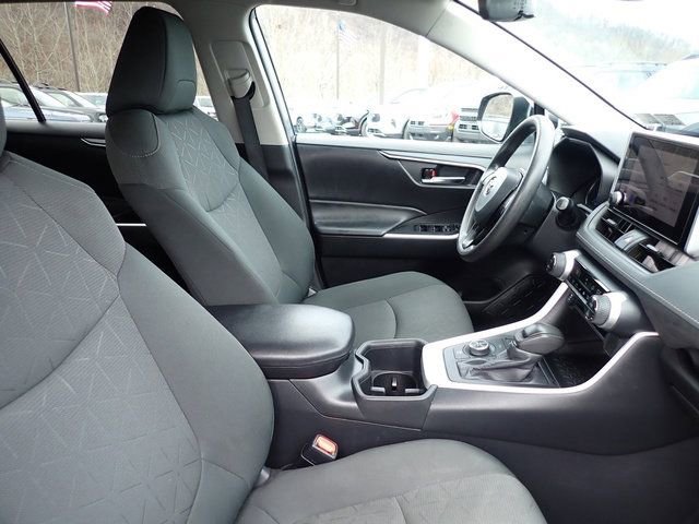 Used 2024 Toyota RAV4 XLE image 10