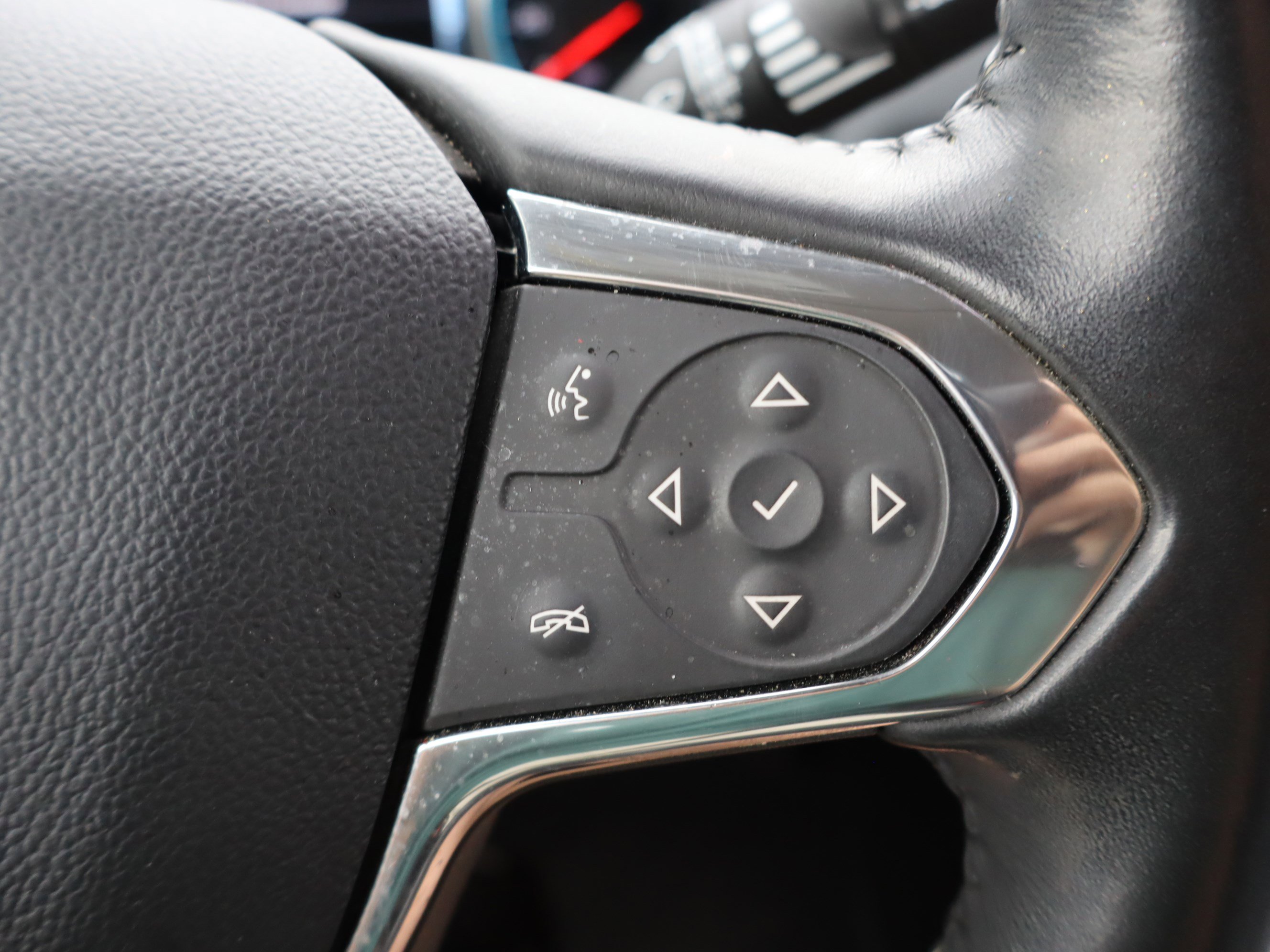 Used 2019 Chevrolet Traverse LT w/ LT Premium Package FWD image 20