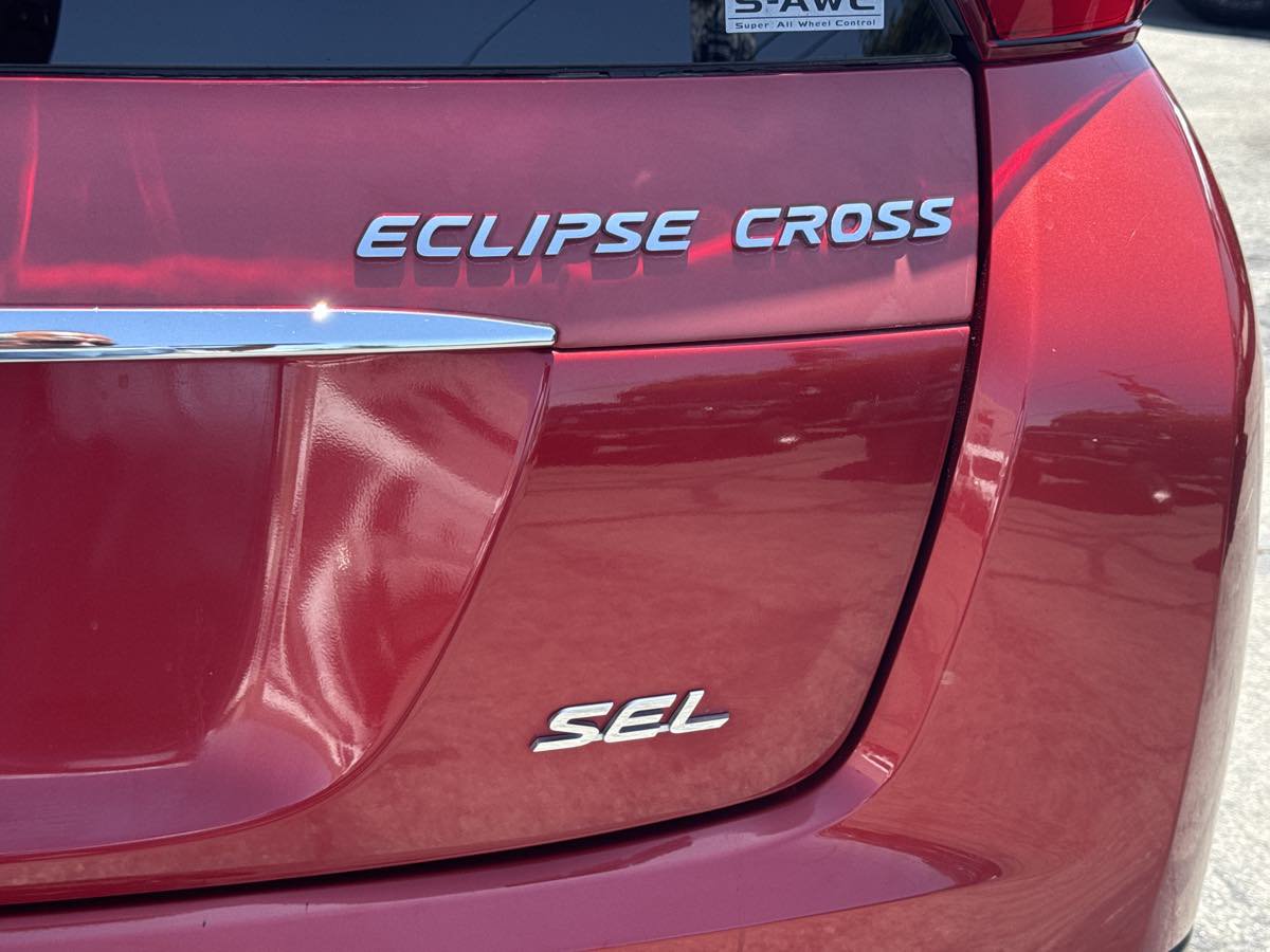 Used 2018 Mitsubishi Eclipse Cross SEL AWD/4WD image 12