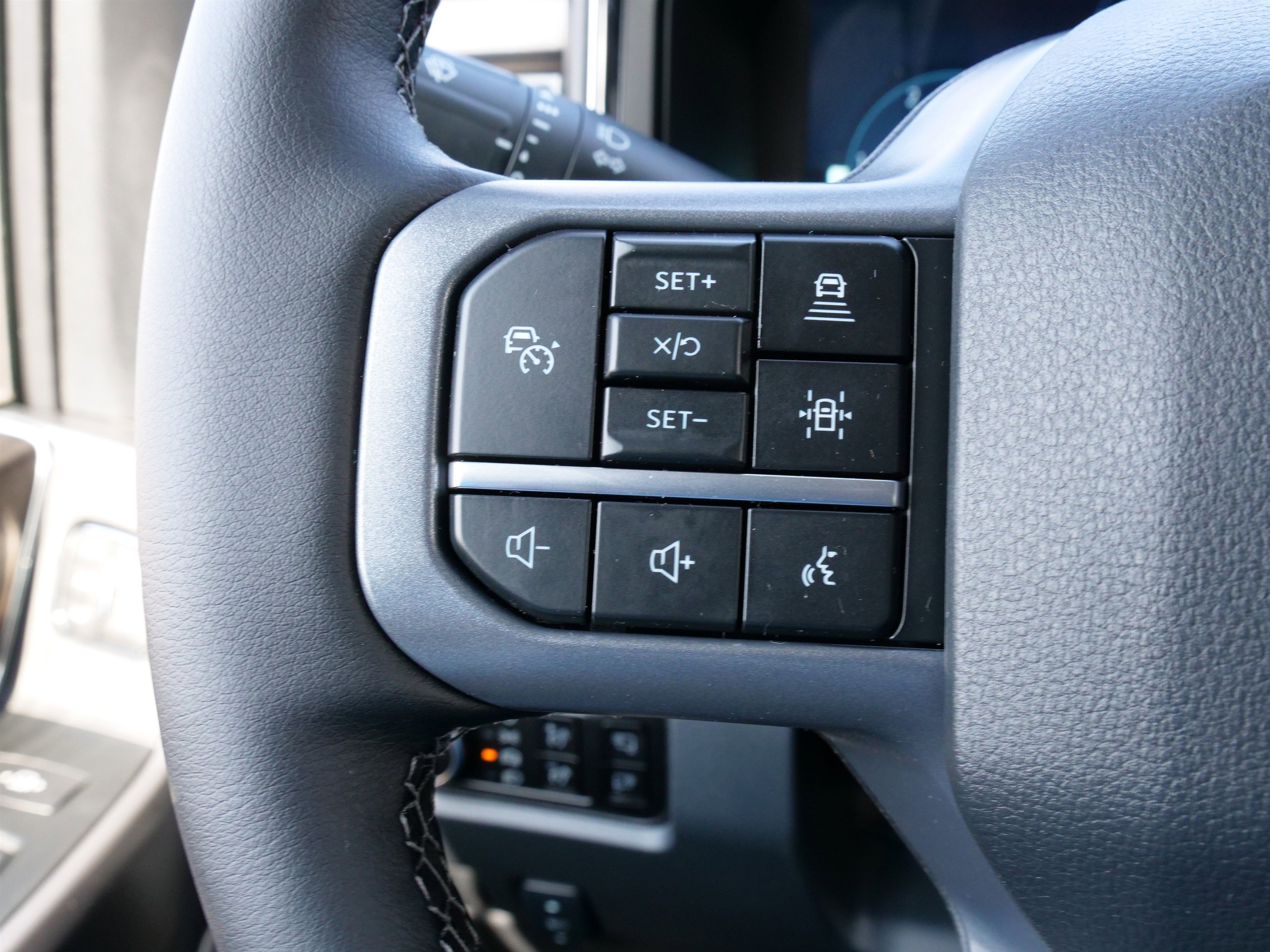 New 2025 Ford F350 Lariat w/ Lariat Ultimate Package image 20