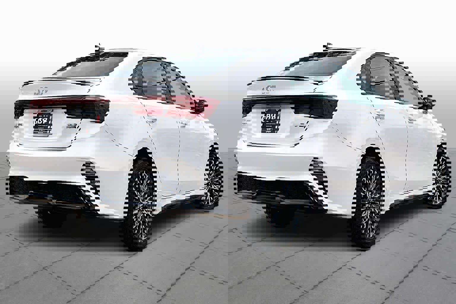 Used 2024 Kia Forte GT-Line image 12