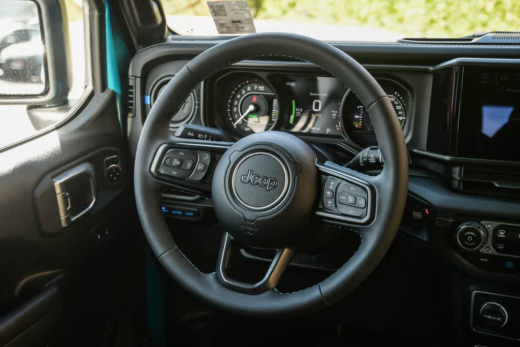 Used 2024 Jeep Wrangler Unlimited Rubicon 4xe w/ Convenience Group AWD/4WD image 14