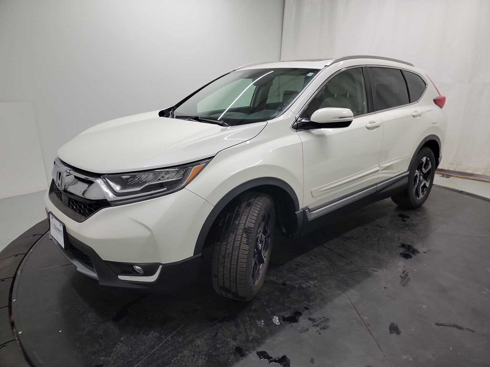 Used 2017 Honda CR-V Touring image 3