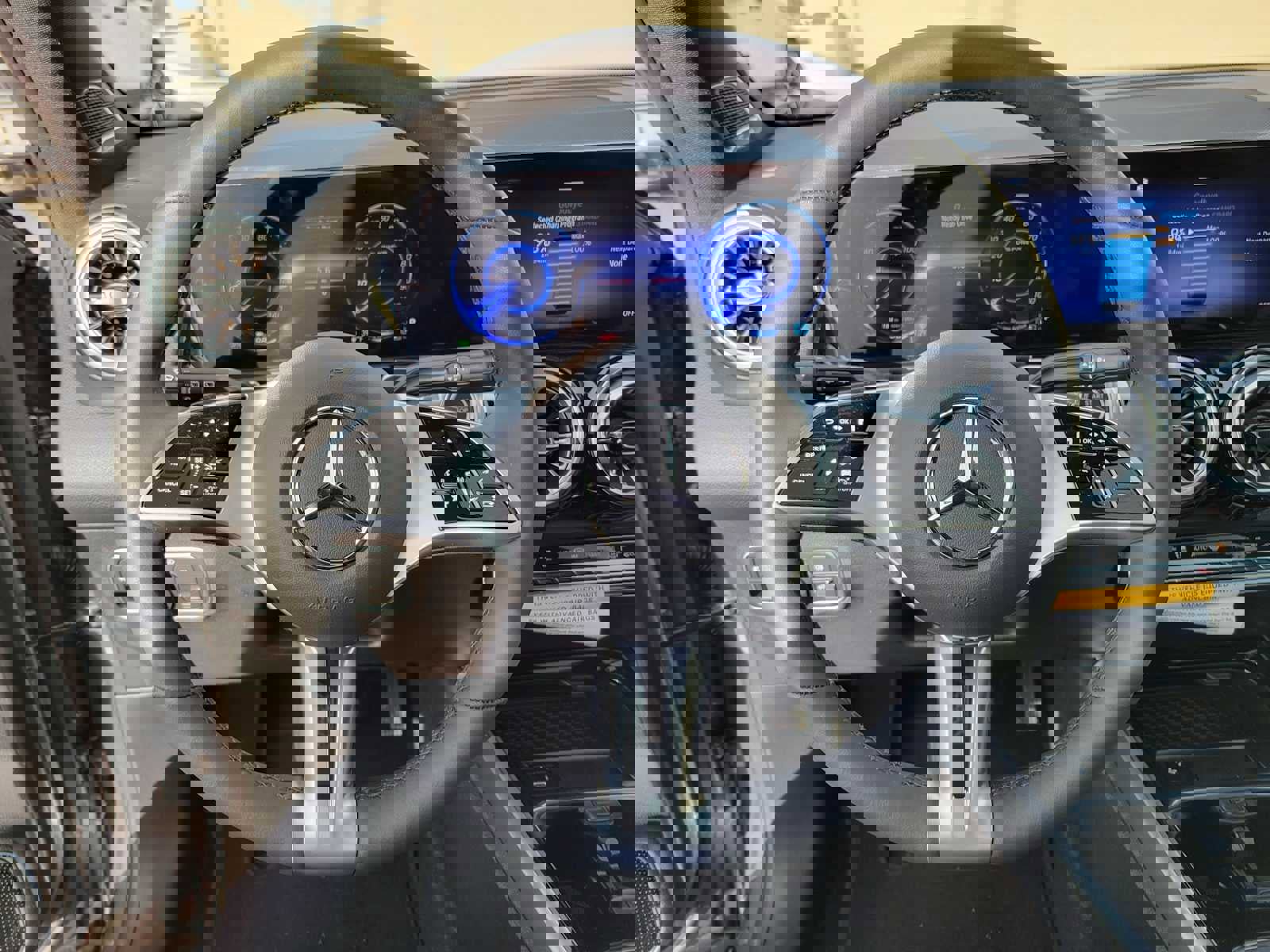 Used 2025 Mercedes-Benz EQB 350 4MATIC SUV image 25