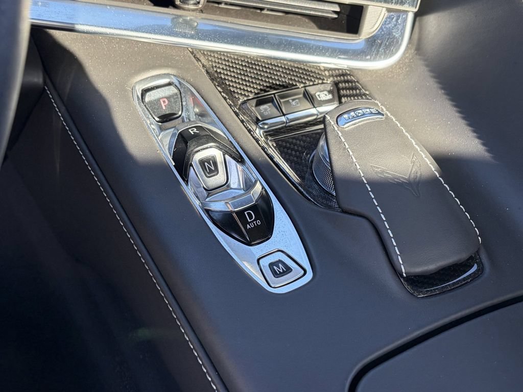 Used 2021 Chevrolet Corvette Stingray Premium Conv w/ Z51 Performance Package RWD image 29