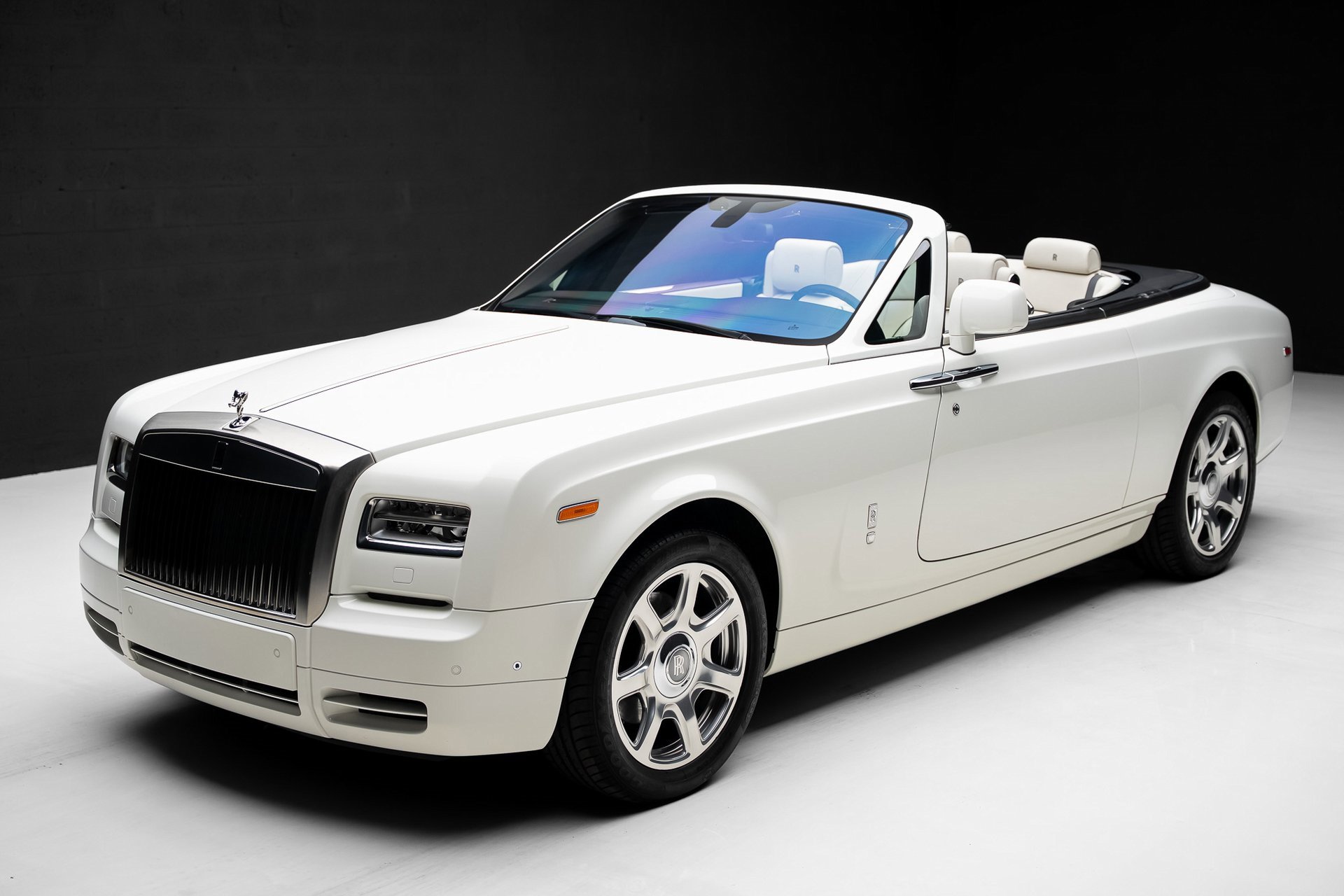 Used 2013 Rolls-Royce Phantom Drophead Coupe image 8