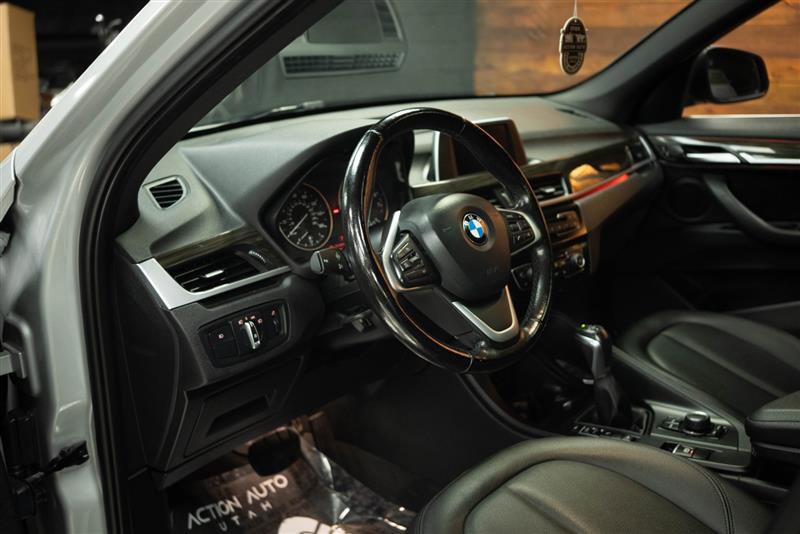 Used 2017 BMW X1 xDrive28i image 10