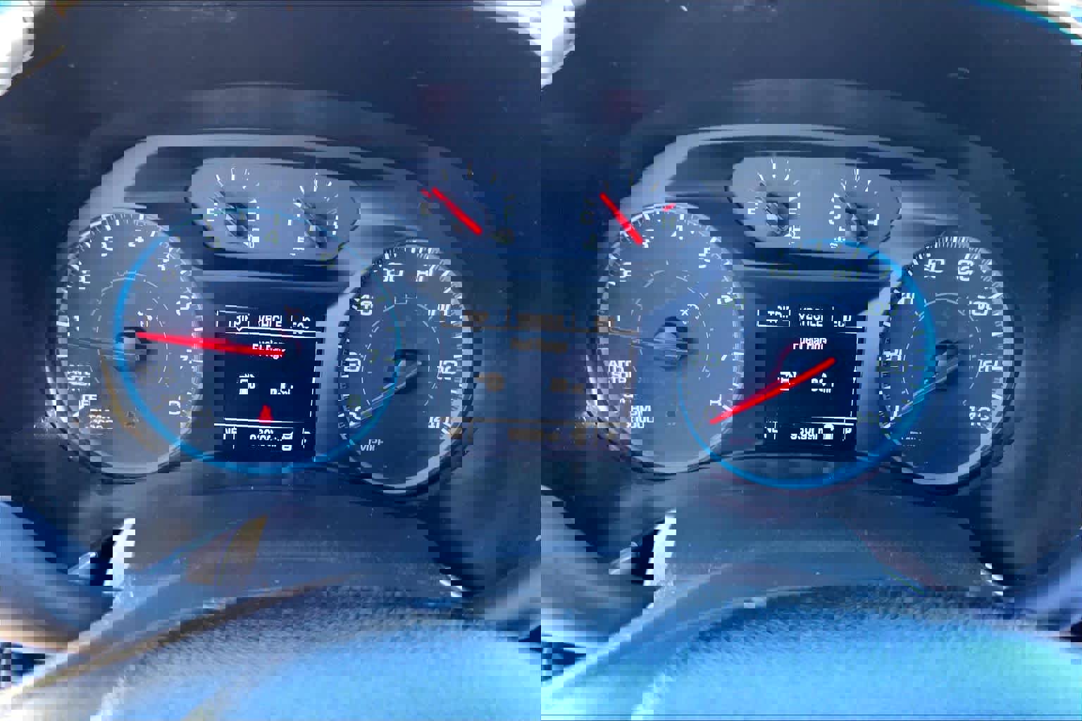 Used 2018 Chevrolet Equinox LT image 24