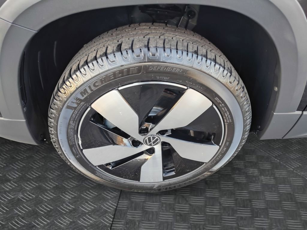 Used 2024 Volkswagen Taos S image 22