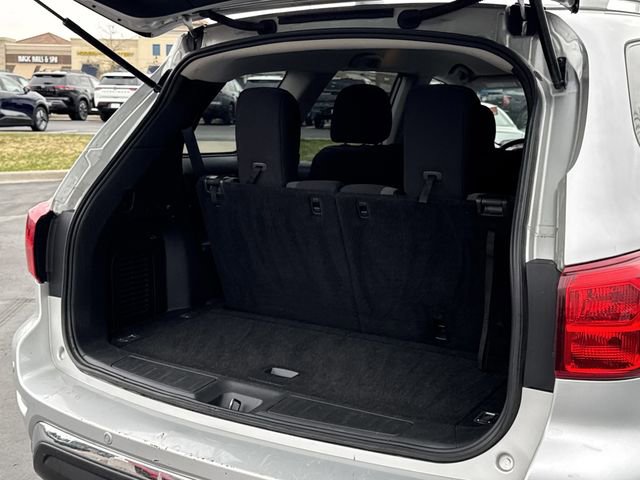 Used 2017 Nissan Pathfinder SV image 20