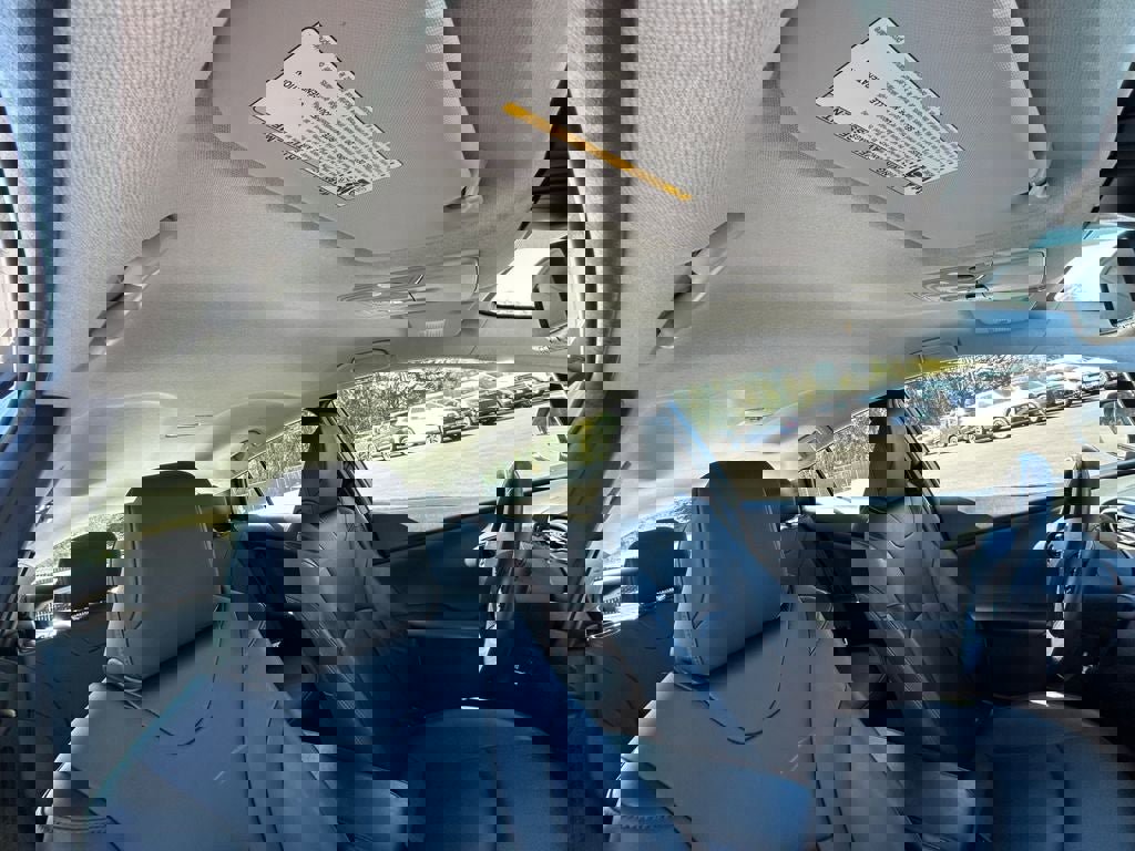 Used 2017 Toyota Prius Prime Advanced image 27