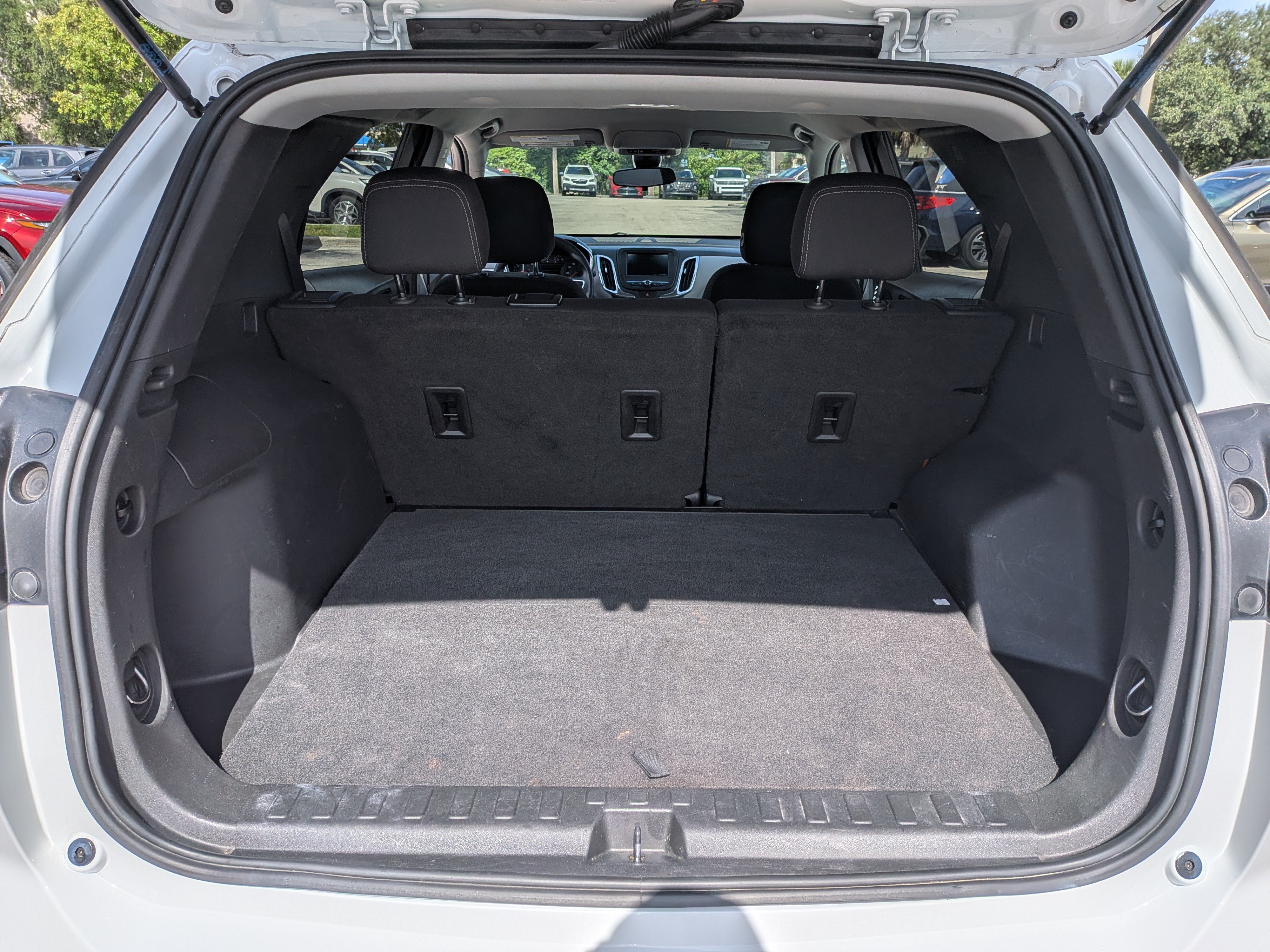 Used 2021 Chevrolet Equinox LS w/ LS Convenience Package FWD image 13