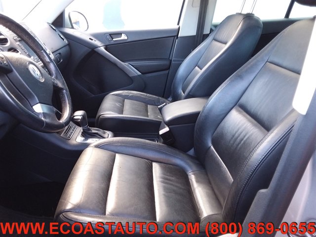 Used 2010 Volkswagen Tiguan SE AWD/4WD image 6