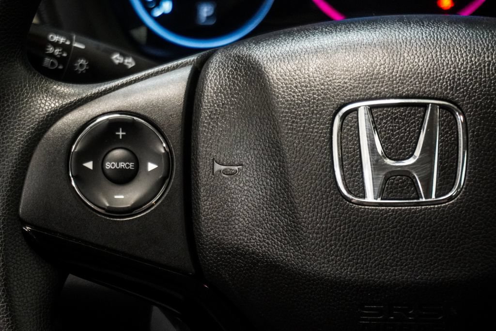 Used 2017 Honda HR-V LX image 14