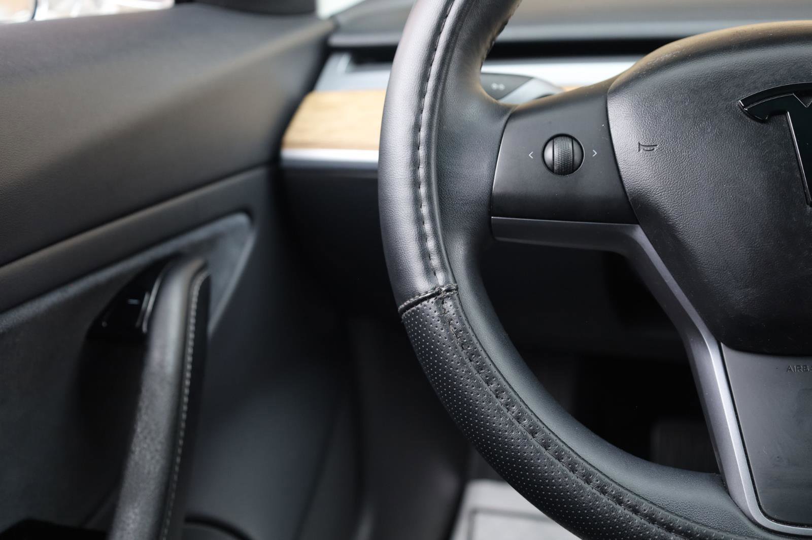 Used 2019 Tesla Model 3 Long Range AWD/4WD image 30