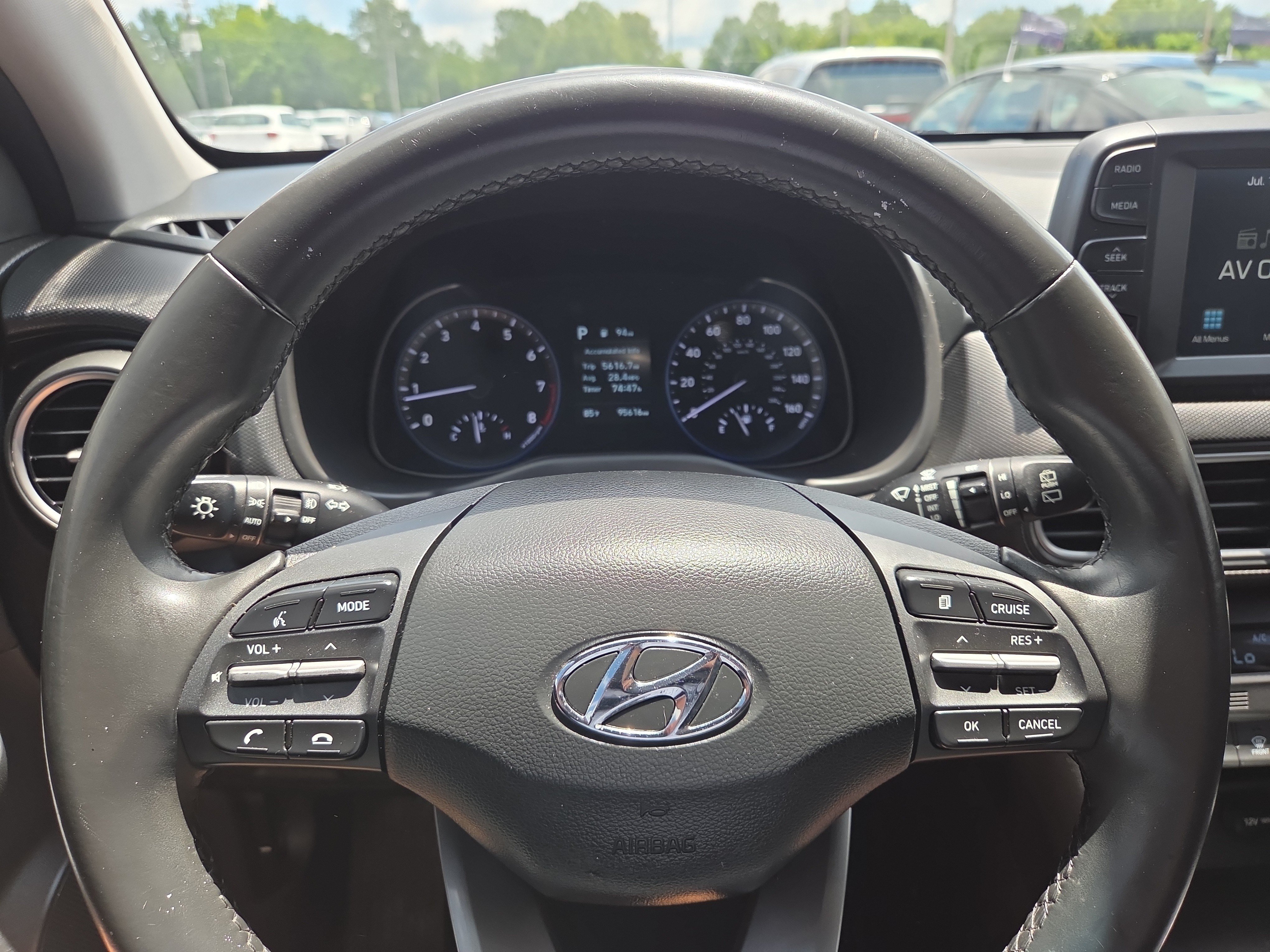 Used 2019 Hyundai Kona Limited FWD image 10