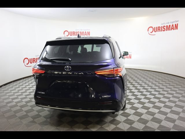 Used 2025 Toyota Sienna Limited AWD/4WD image 23