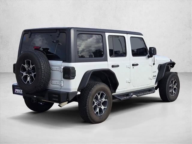 Used 2018 Jeep Wrangler Unlimited Sahara AWD/4WD image 5