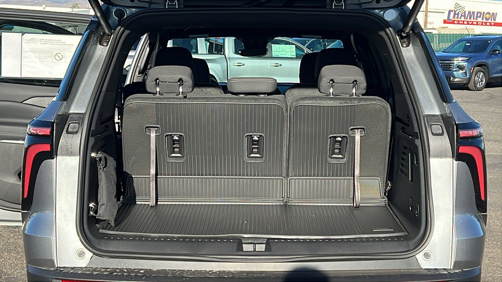 New 2026 Chevrolet Traverse LT w/ Driver Confidence Package image 11