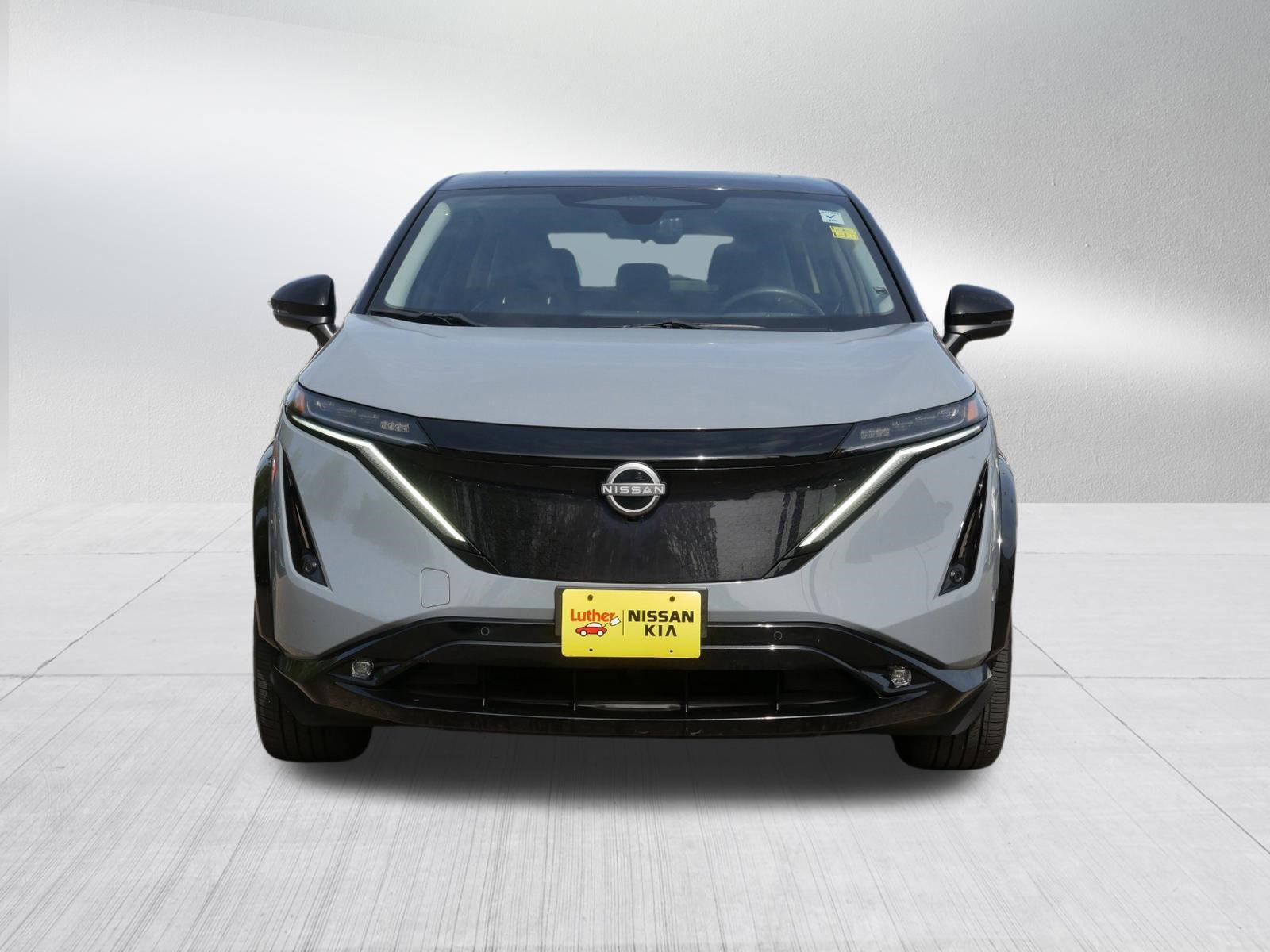 Certified 2023 Nissan Ariya AWD/4WD image 2