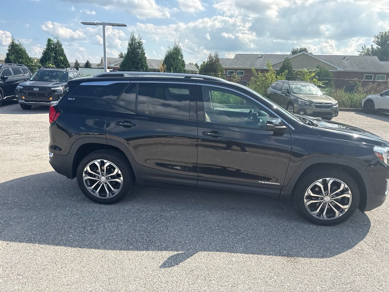 Used 2021 GMC Terrain SLT AWD/4WD image 10