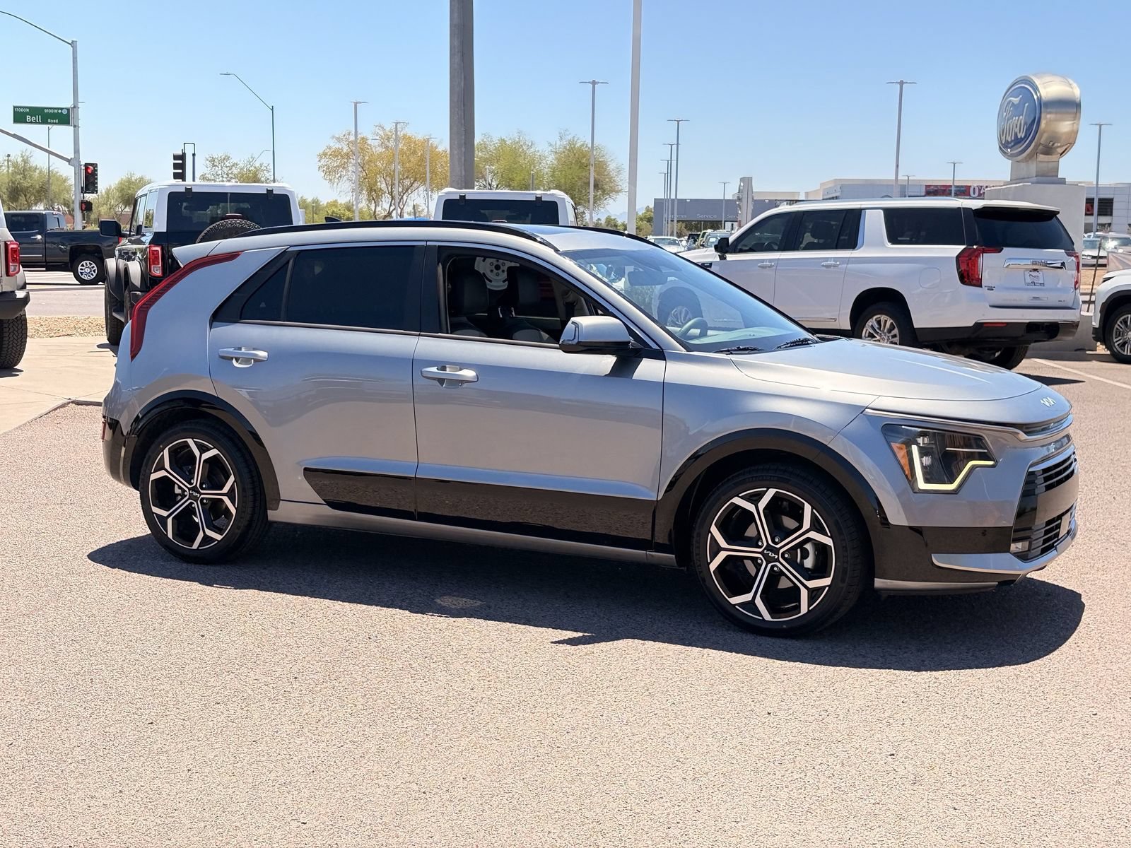 Used 2023 Kia Niro SX Touring FWD image 38