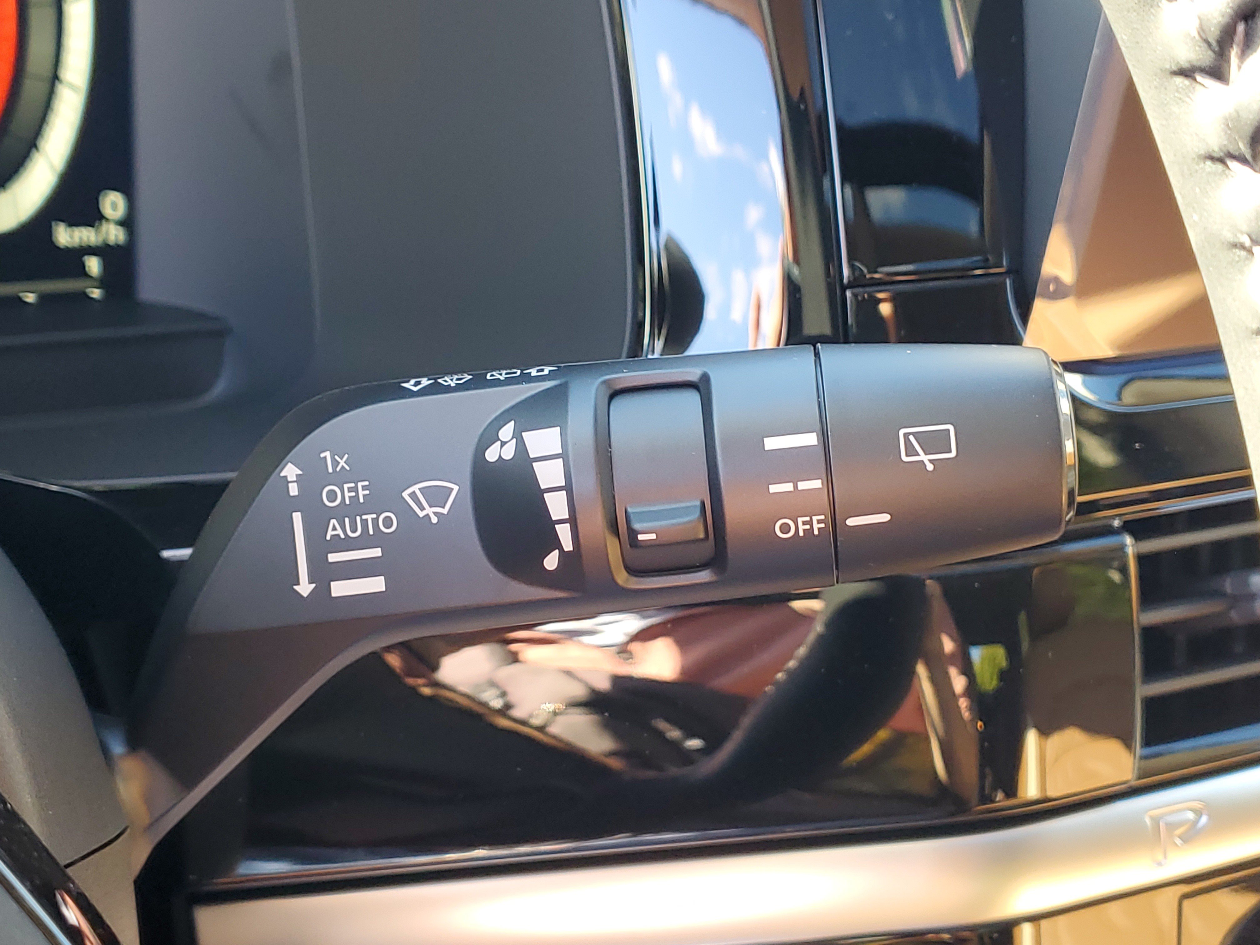 New 2026 Nissan Pathfinder Platinum AWD/4WD image 14