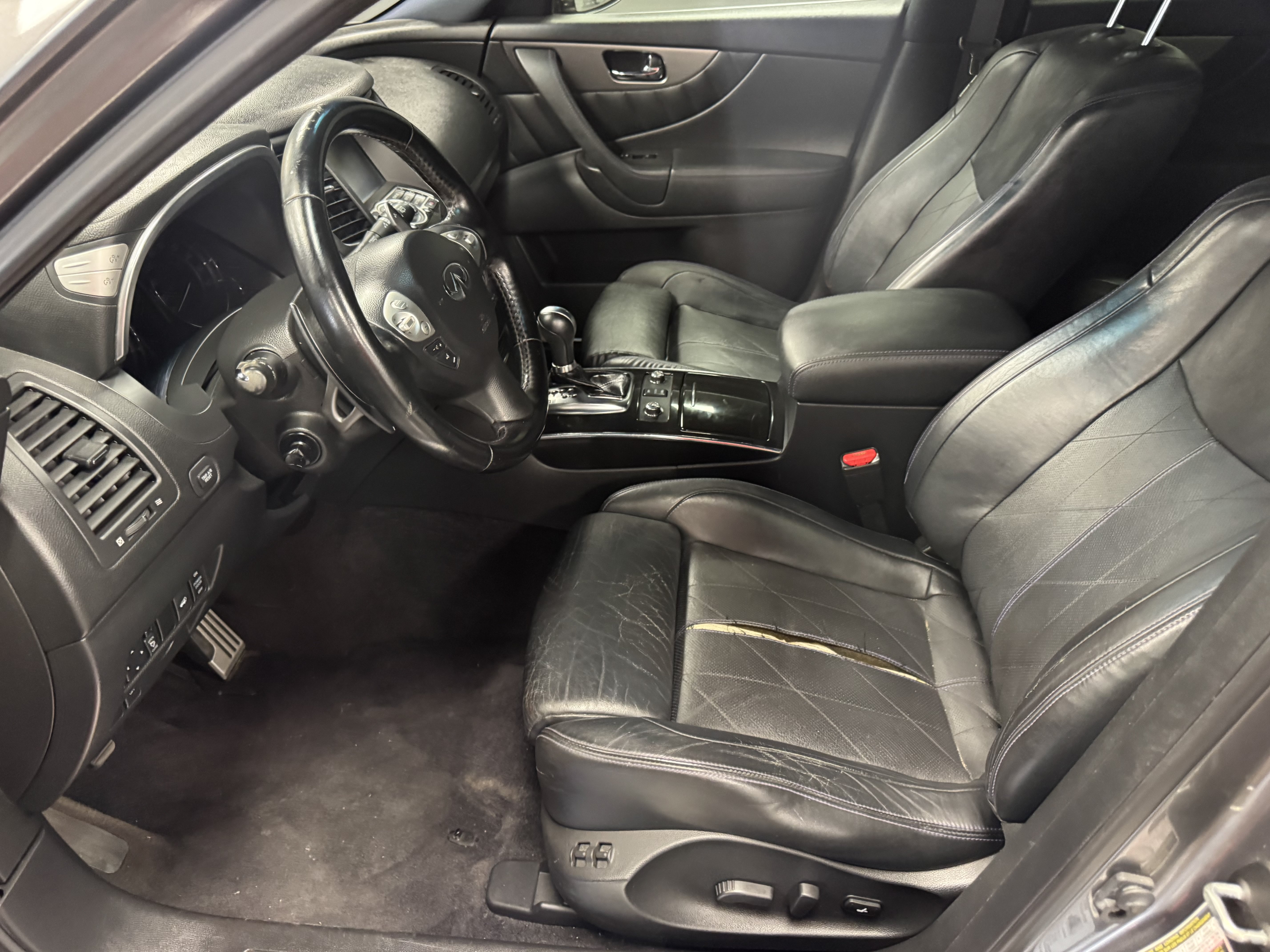 Used 2015 INFINITI QX70 2WD w/ Premium Package image 10