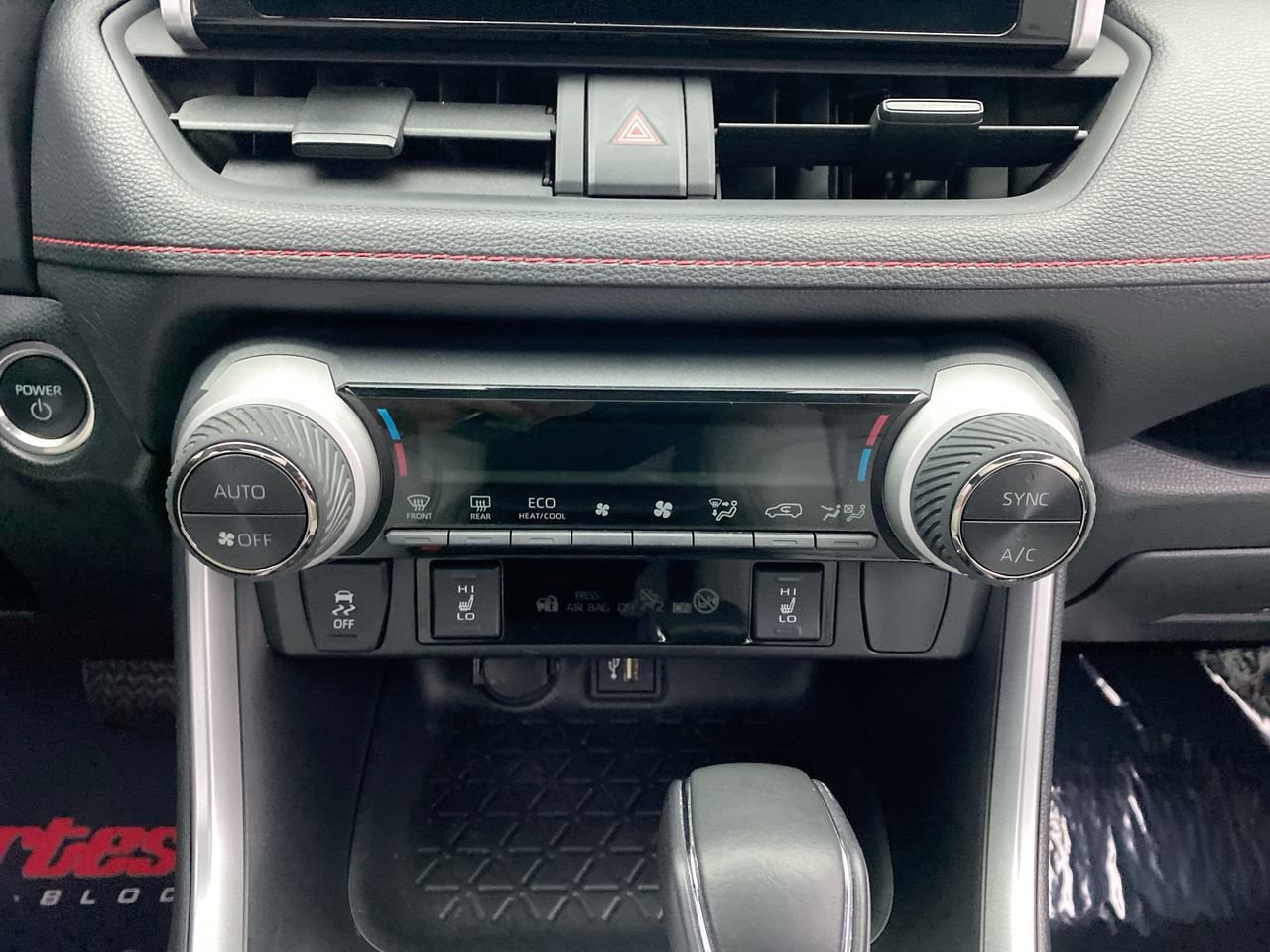 Used 2023 Toyota RAV4 SE w/ Weather & Moonroof Package AWD/4WD image 21