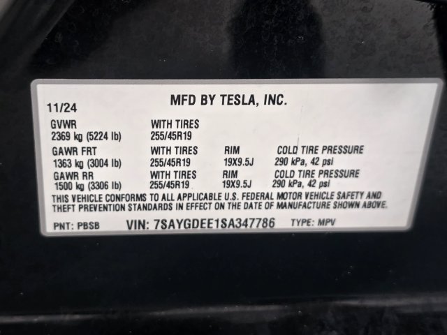 Used 2025 Tesla Model Y Long Range AWD/4WD image 30