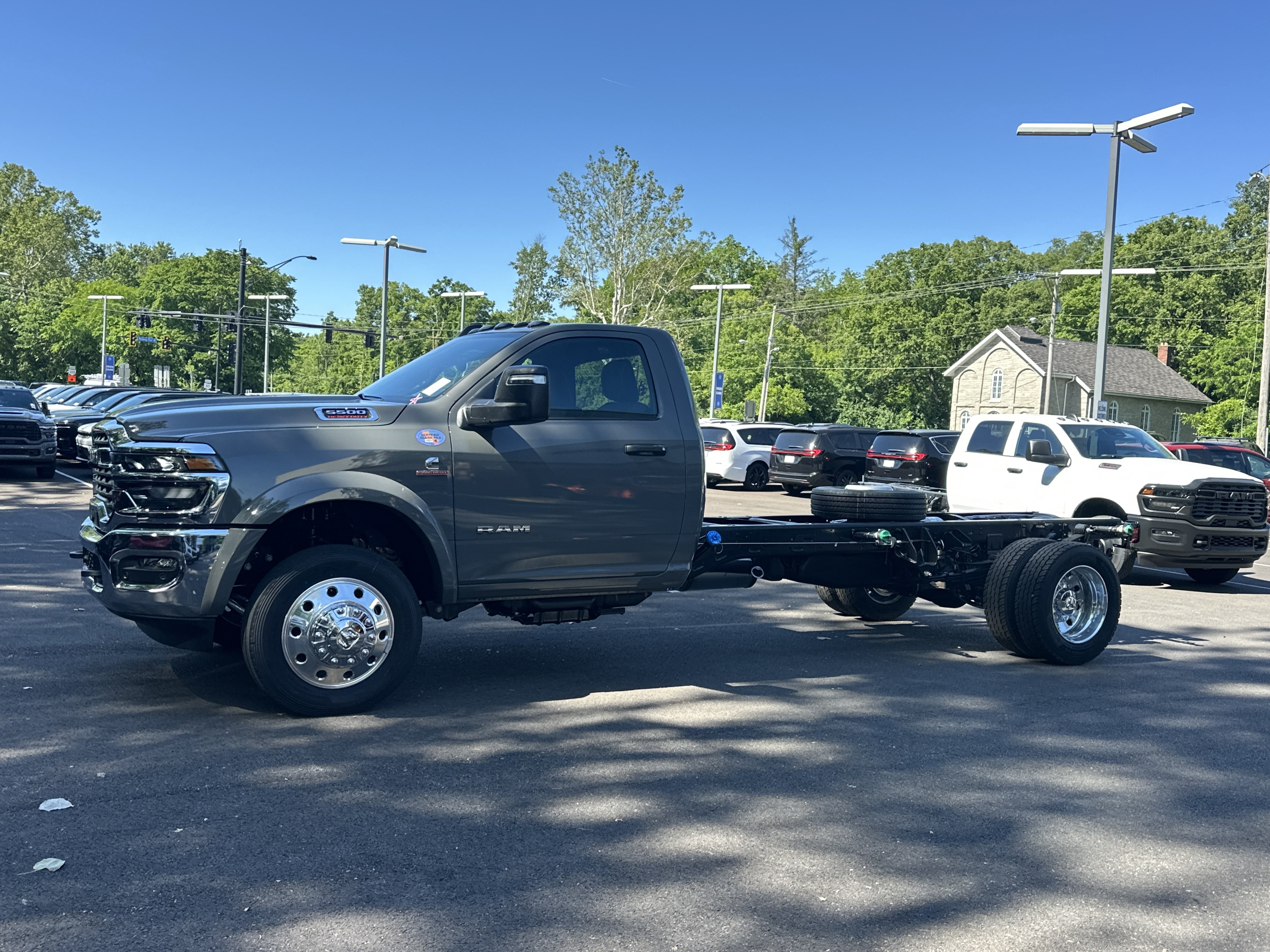 New 2026 RAM 5500 4x4 Regular Cab image 20
